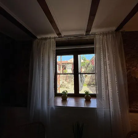 A Casa Amarela Guest Bed & Breakfast