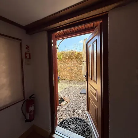 A Casa Amarela Guest *