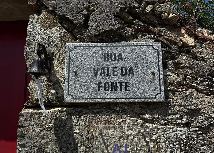 A Casa Amarela Guest Sao Martinho da Cortica